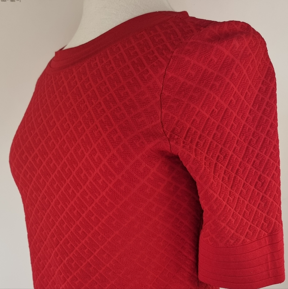 Carolina Herrera Chic Red Textured Knit Top Sz S
